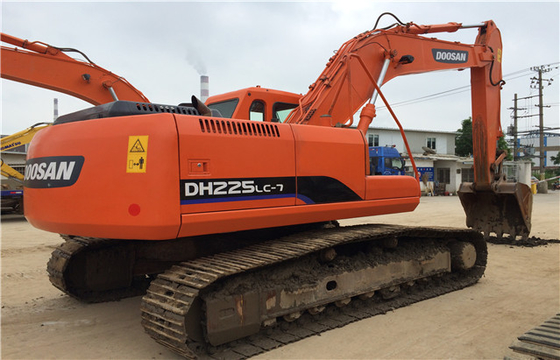 22 تن اصلی استفاده شده Doosan DH225 Excavator Crawler با ظرفیت 0.39-1.49 m3 سطل