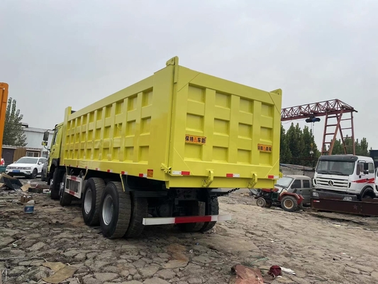 استفاده شده HOWO SINOTRUK کامپ 8x4 دست دوم HOWO 375 HP کامپ برای فروش